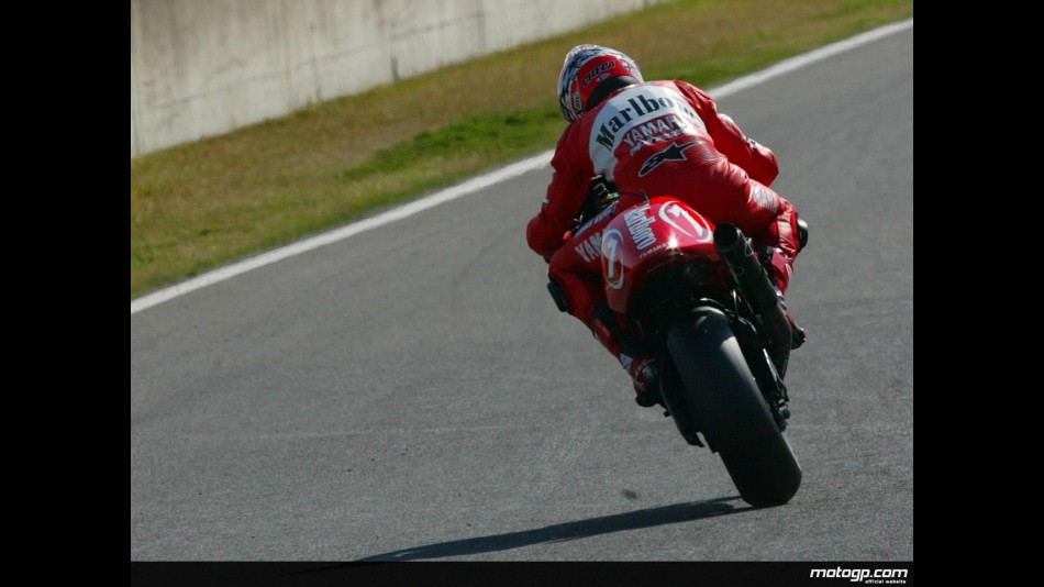 Action Photo Carlos Checa 