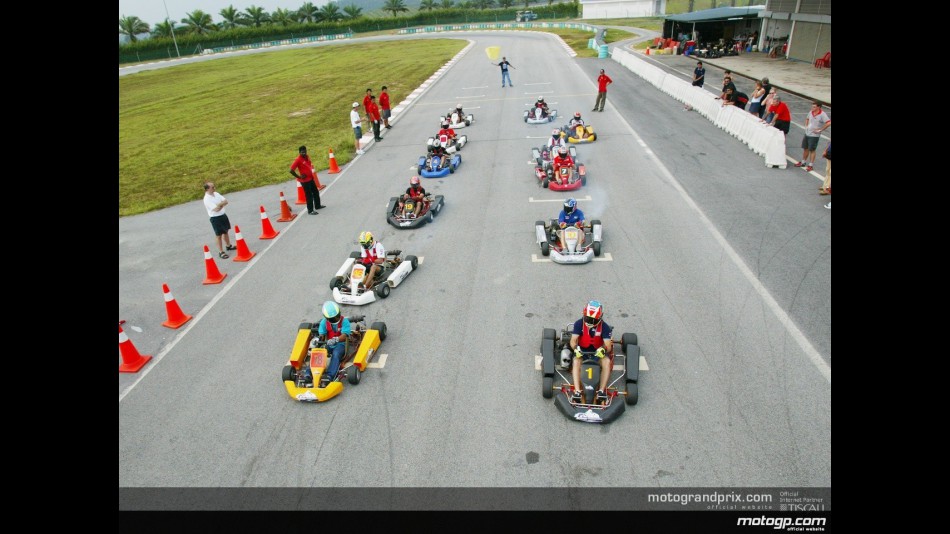 MotoGP riders take rivalry to four-wheels - Photo gallery