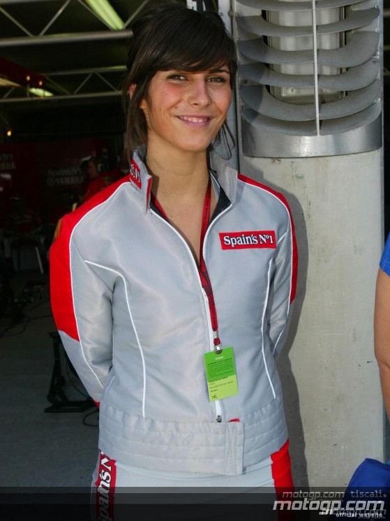 Paddock girls Le Mans
