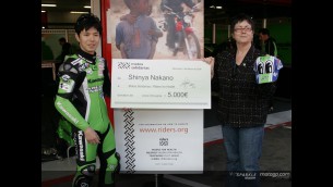 Shinya Nakano donates €5,000 to Riders for Health

