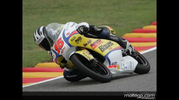 125cc - Circuit Action Shots