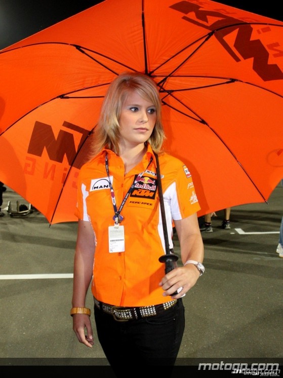 Paddock Girls - Losail Circuit