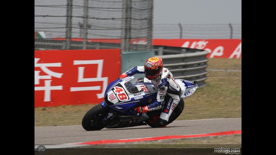 Jorge Lorenzo suffer heavy crash at Shanghai