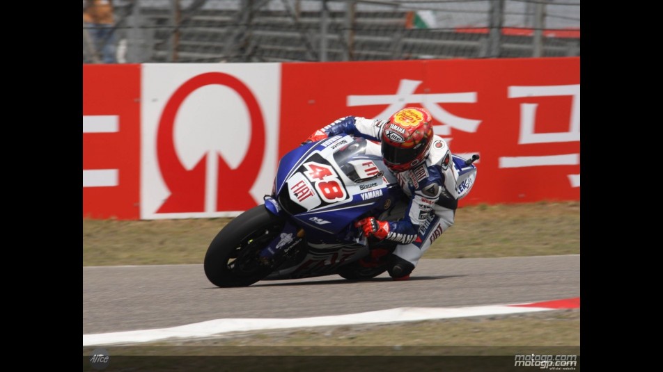 Jorge Lorenzo suffer heavy crash at Shanghai