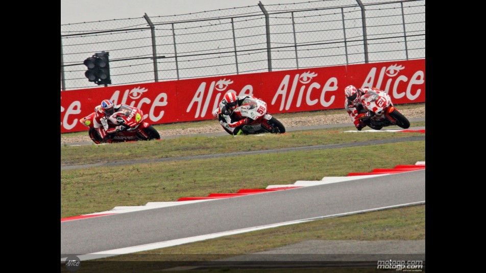 250cc Group in action in Shanghai