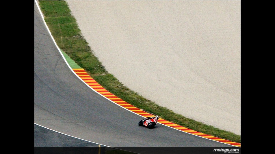 Sete Gibernau testing with Ducati Corse at Mugello