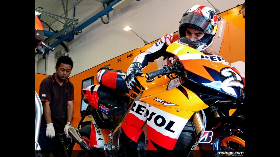 Dani Pedrosa debut run on Bridgestone tyres at Misano (box)
