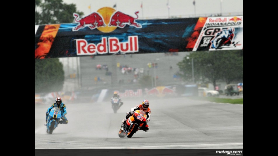 Nicky Hayden and Ben Spies during free practice at Indianapolis