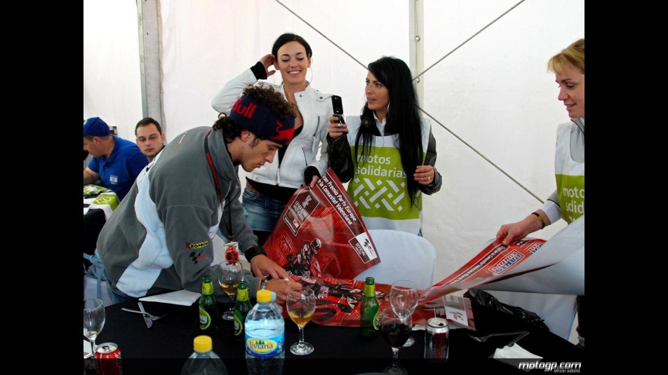 Andrea Dovizioso meets the fans during Valencia´s Day of Champions