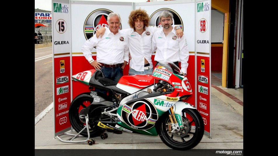 Simoncelli unveils special Gilera livery