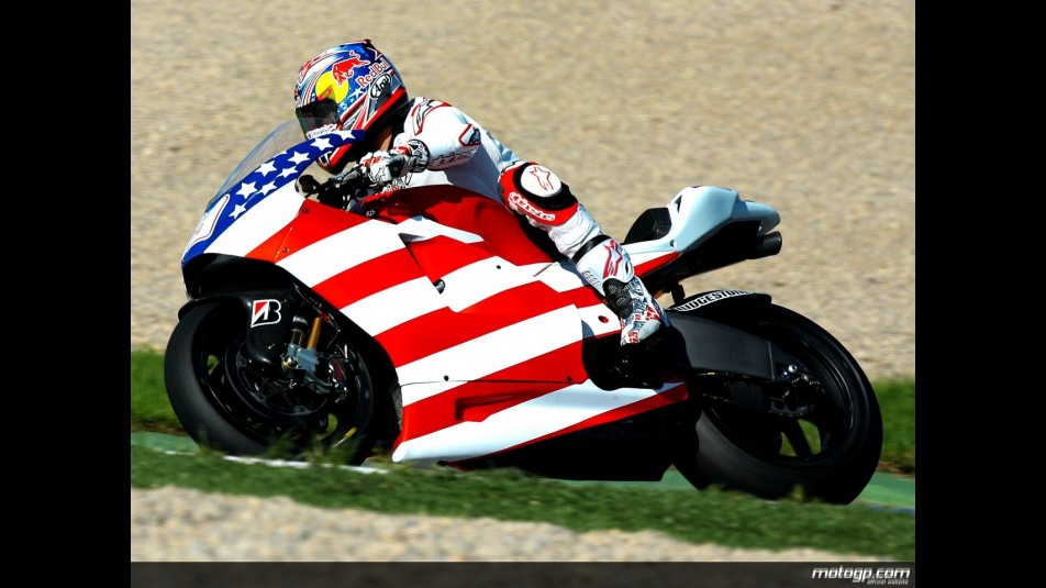 Nicky Hayden onboard specially-decorated Desmosedici GP9 in first Ducati test