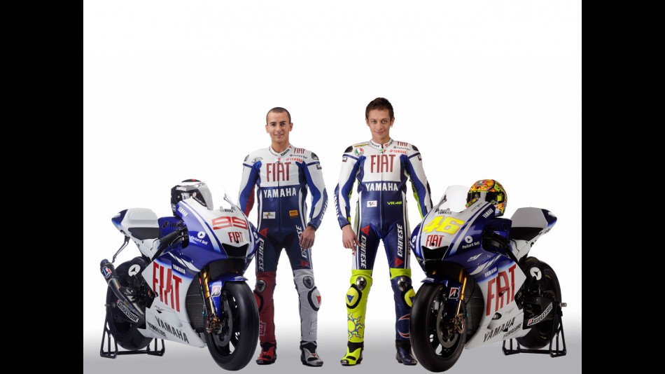 Yamaha riders Lorenzo and Rossi with the new 2009 YZR-M1