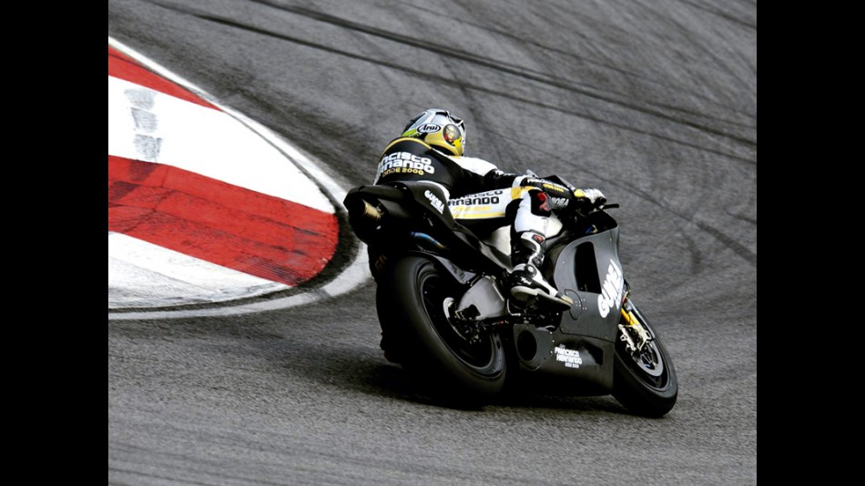 Sete Gibernau in action at Sepang test