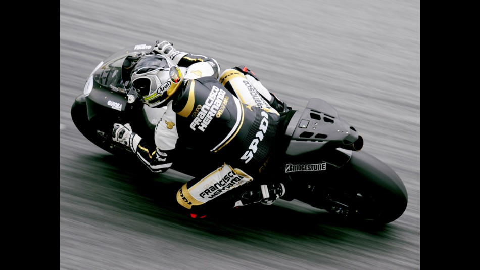 Sete Gibernau on track at Sepang test