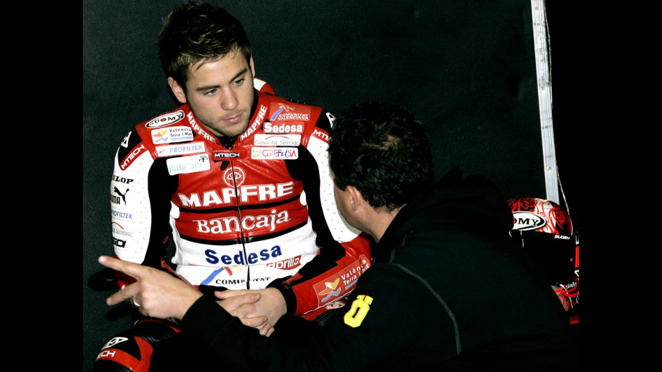 Mapfre Aspar rider Álvaro Bautista in the garage