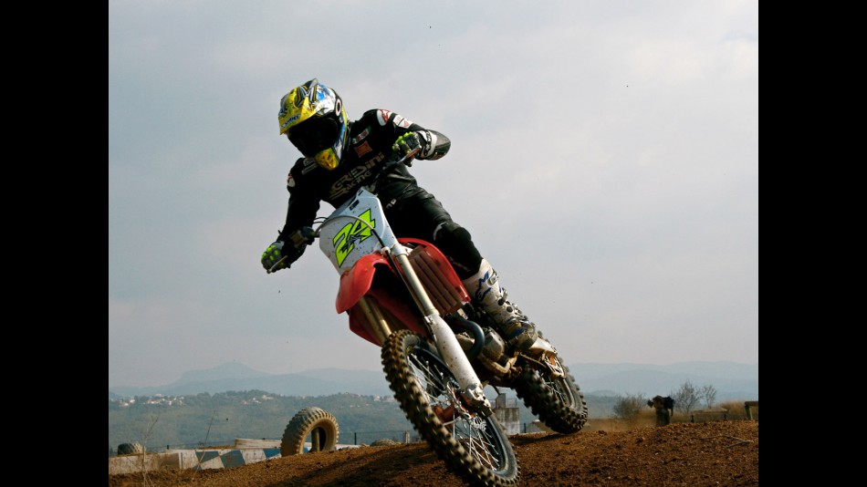 Toni Elias training on Motocross machinery