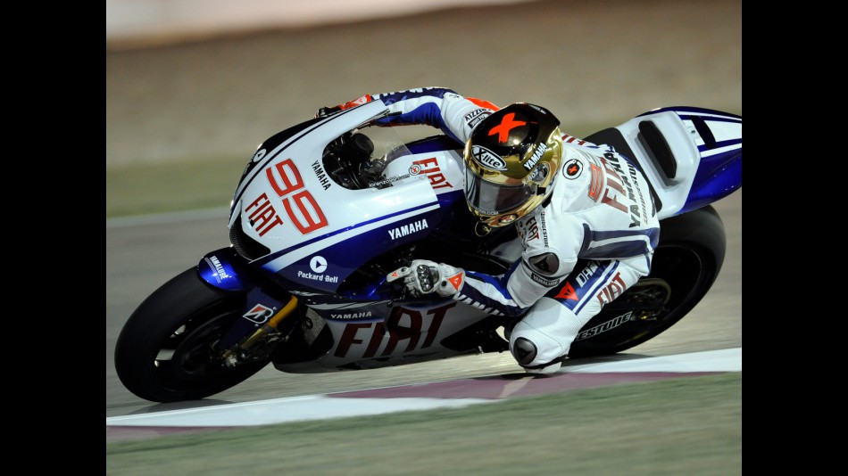 Fiat Yamaha's Jorge Lorenzo in action at the Qatar Night Test