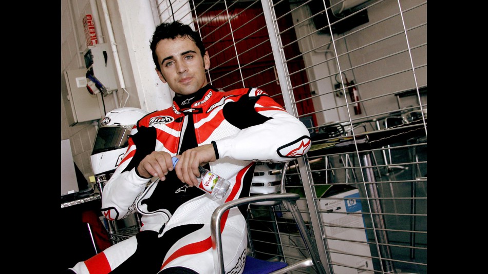 Hector Barberá in the Pepe World garage