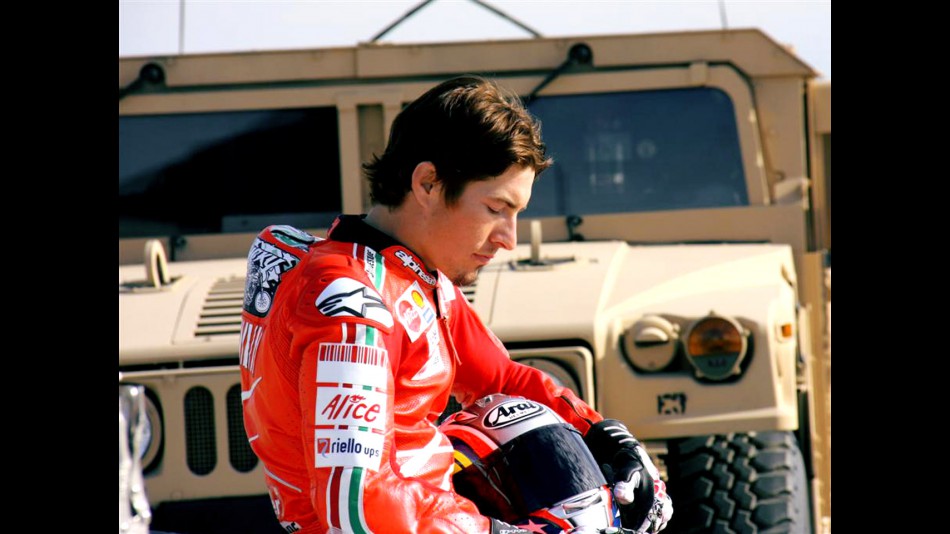 Nicky Hayden promotes safe riding with U.S. armed forces
