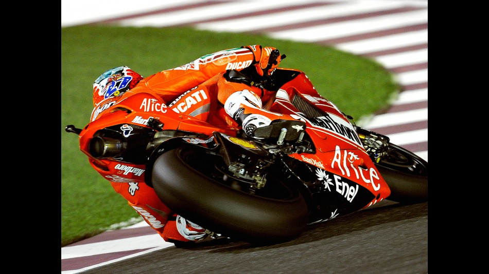 Casey Stoner in action in Qatar