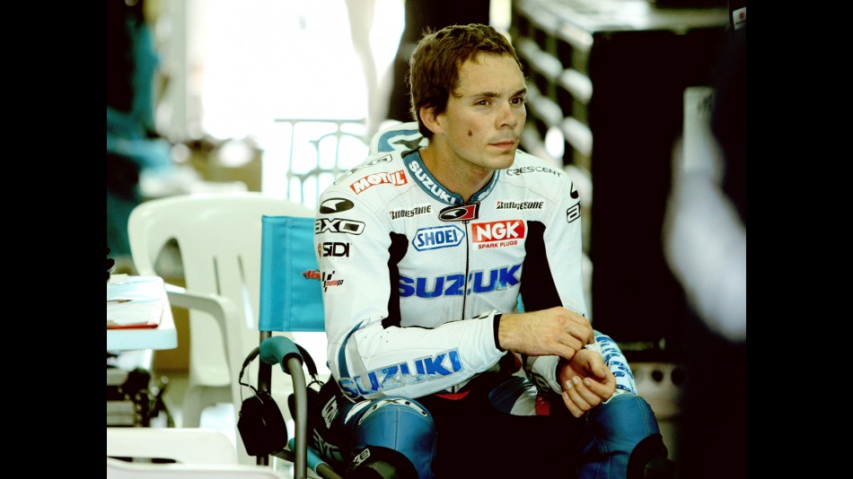 Rizla Suzuki´s Vermeulen in the garage at March 2009 Sepang test