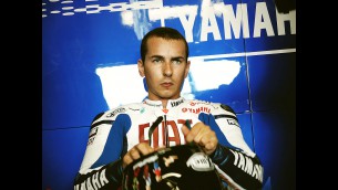 Lorenzo to remain with Fiat Yamaha in 2010