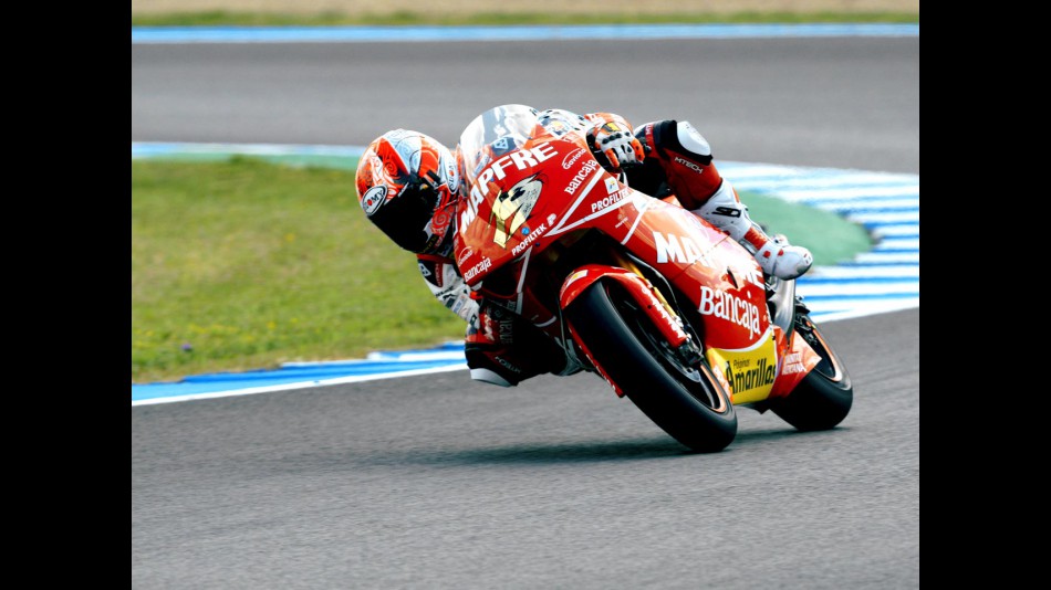 Alvaro Bautista in action in Jerez