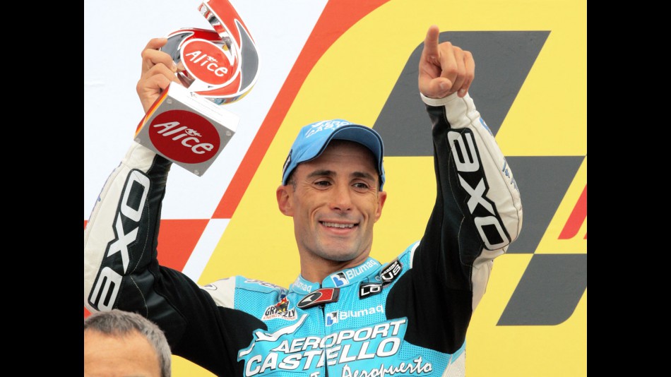 Alex Debon on the podium in Sachsenrig