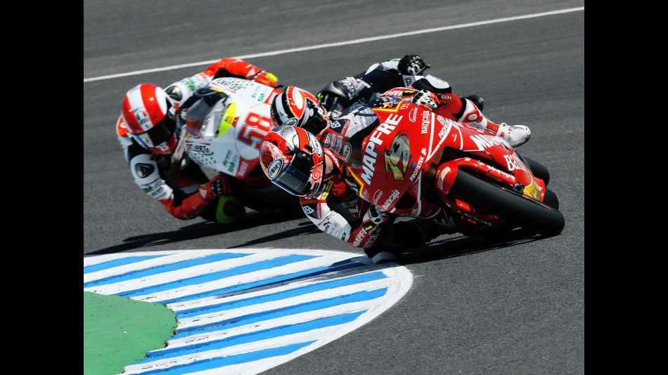 Alvaro Bautista, Hiroshi Aoyama and Marco Simoncelli in action in Jerez