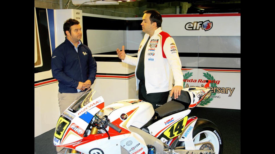 Bourguignon presents De Puniet's Honda RC212V