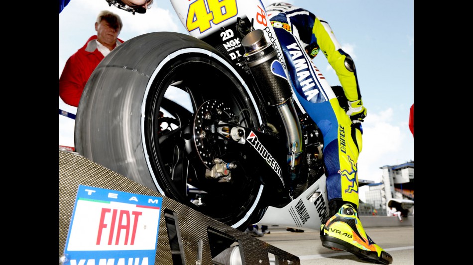 Bridgestone debut tyre markings for softer compound