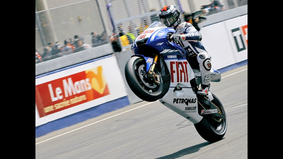 Jorge Lorenzo pulls off a wheelie in Le Mans