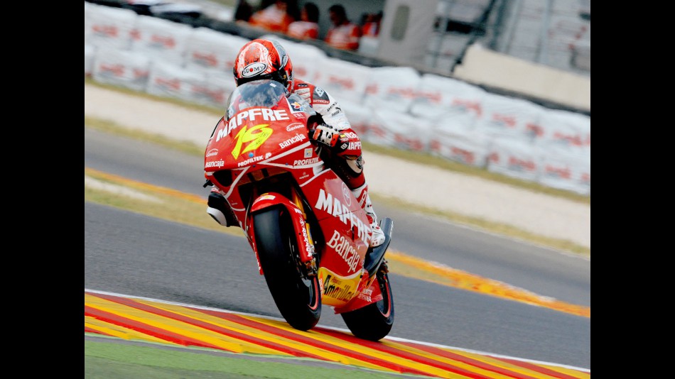 Álvaro Bautista in action in Mugello
