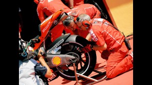 Bridgestone to provide asymmetric rears at Montmeló