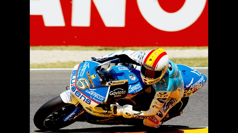 Alex Debon in action