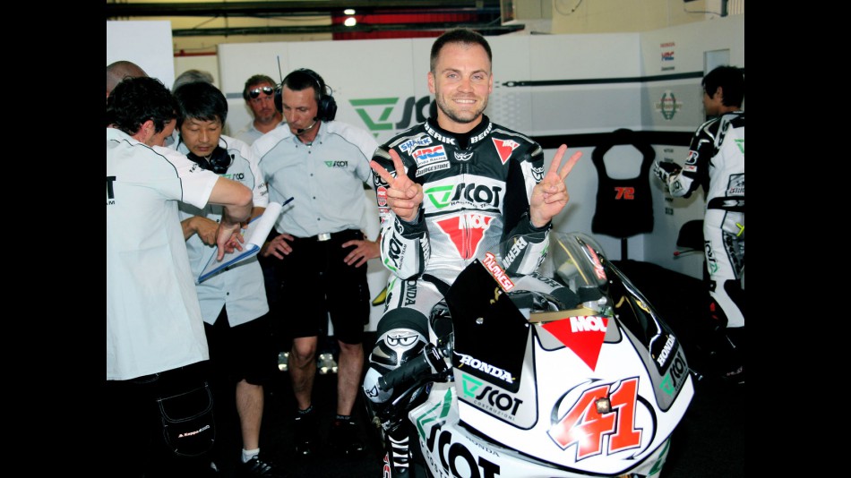 Gabor Talmacsi in the Scot Racing garage