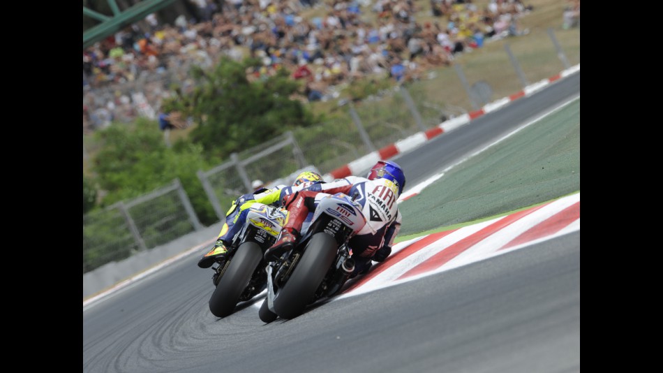 Valentino Rossi and Jorge Lorenzo on track at the Gran Premi Cinzano de Catalunya