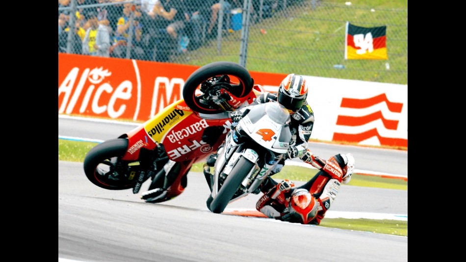 Alvaro Bautista crashes during 250cc race in Assen
