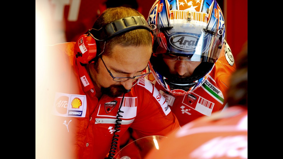 Nicky Hayden in the Ducati garage