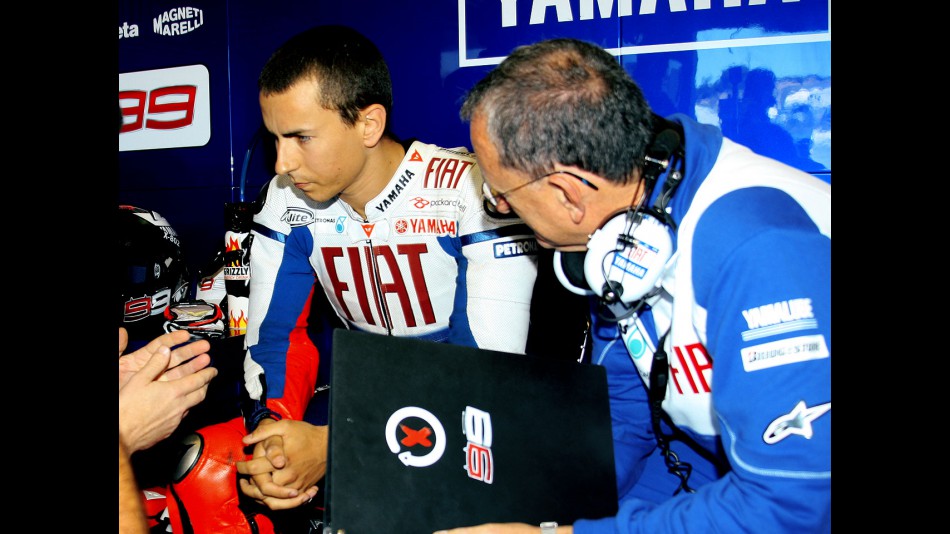 Jorge Lorenzo in the Fiat Yamaha garage