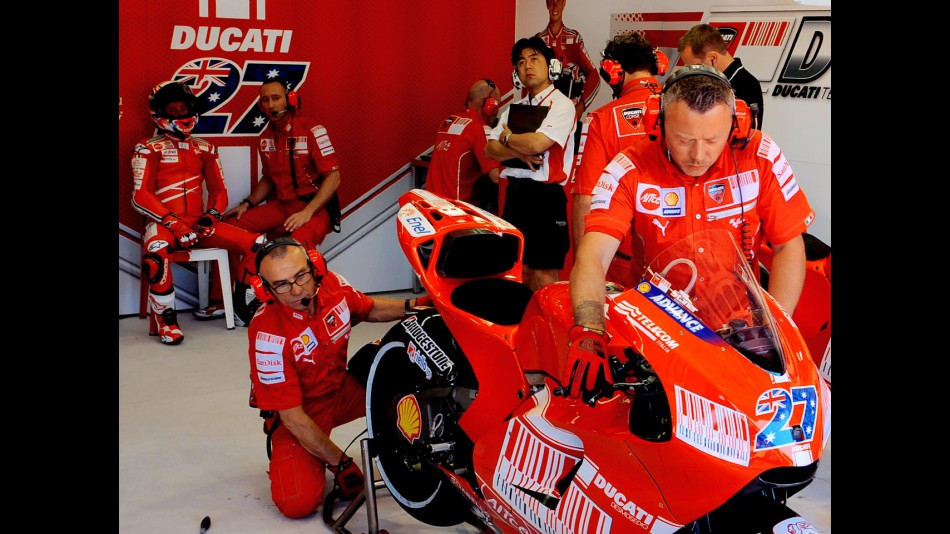 Casey Stoner and Ducati Technics in the garage
