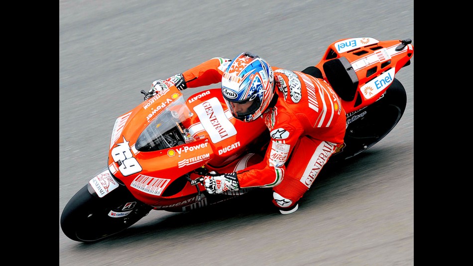 Nicky Hayden in action in Sachsenring