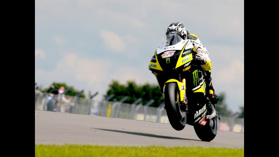 Colin Edwards in action in Donington