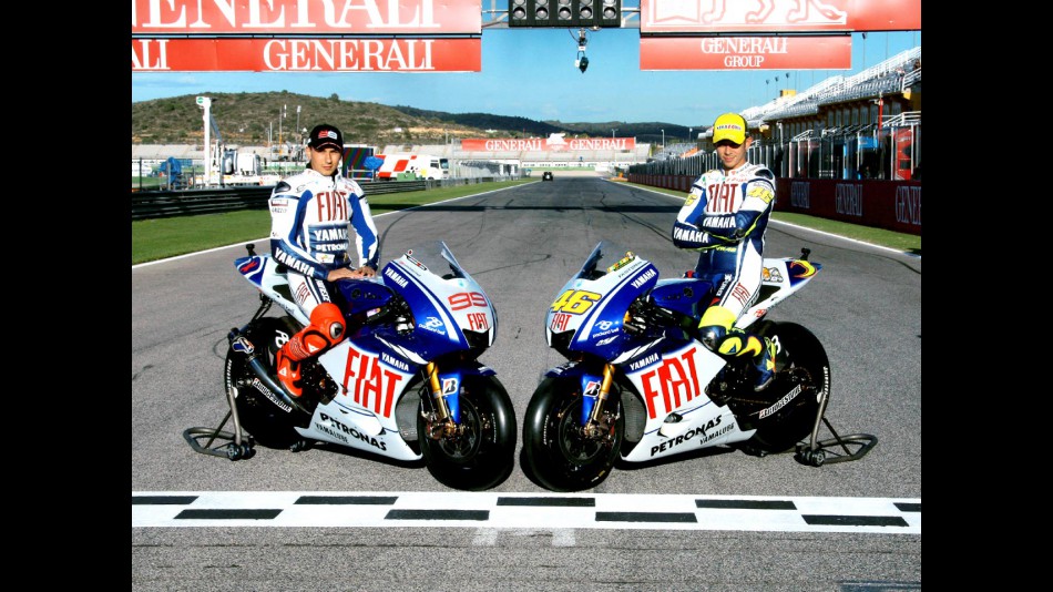 Yamaha´s Lorenzo and Rossi on the starting grid in Valencia