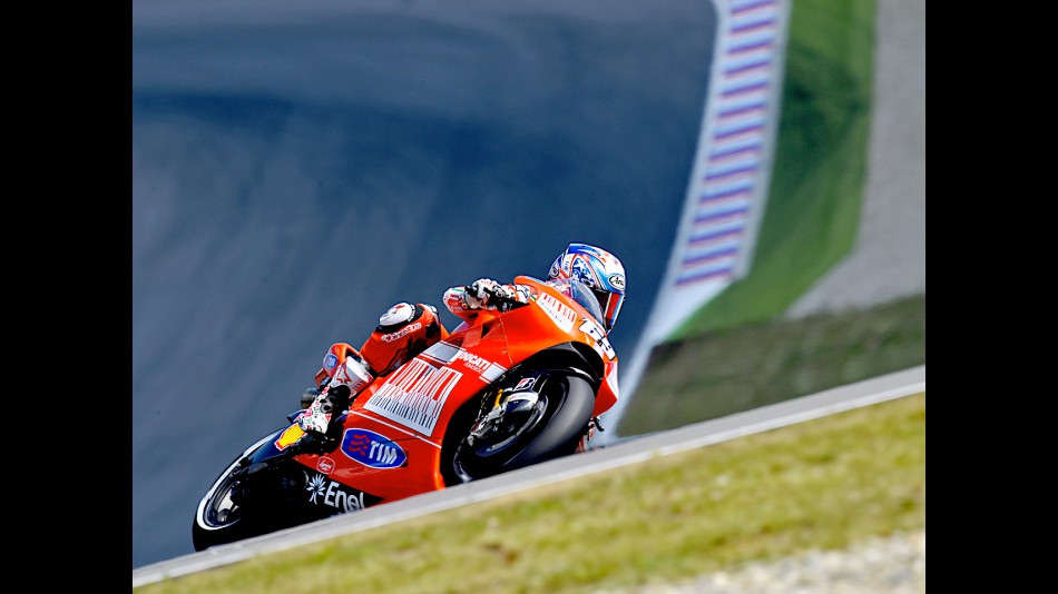 Nicky Hayden in action in Brno