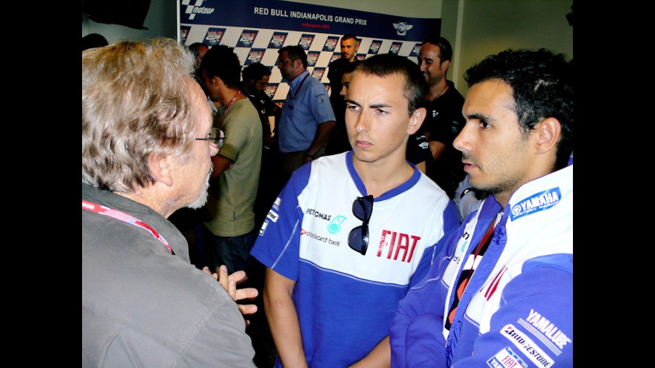 John Bruno chats with Jorge Lorenzo after MotoGP 3D HD demo