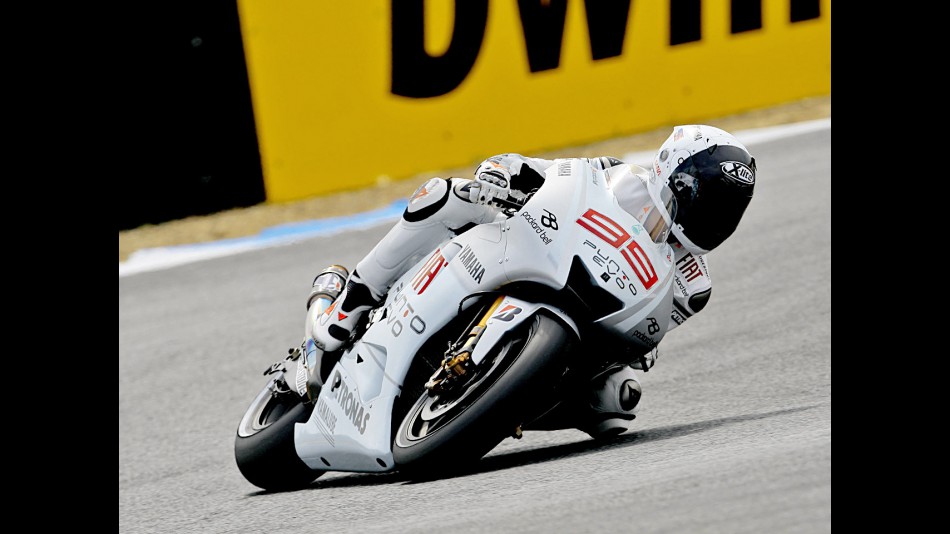 Jorge Lorenzo in action in Estoril