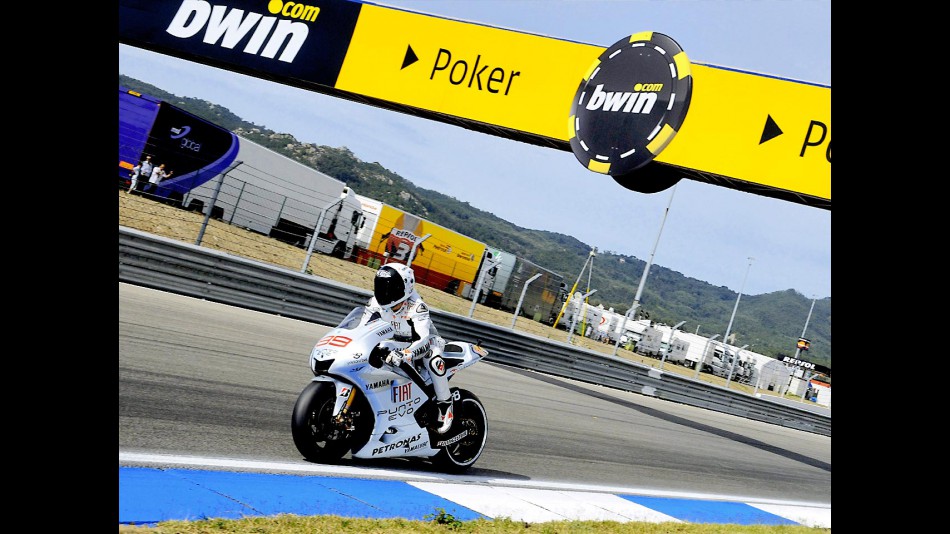 Jorge Lorenzo in action in Estoril