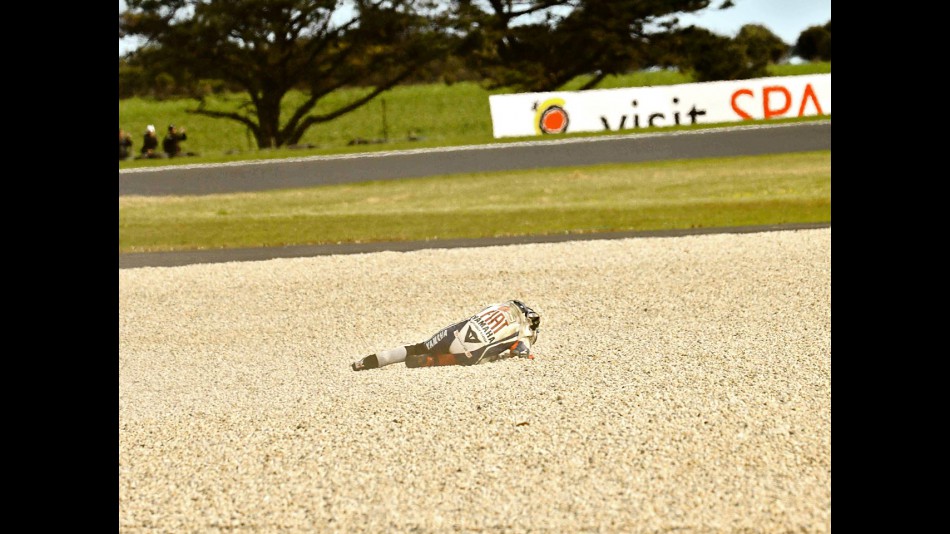 Lorenzo crashes during the race at Phillip Island
