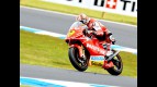 Álvaro Bautista in action in Phillip Island